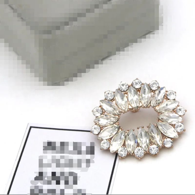 High Grade Alloy With Bling Crystal Glass And Diamond Oval Shoe Clips Trims