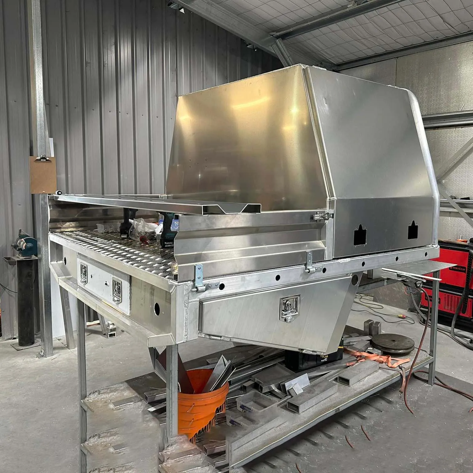 Lamax white aluminium ute canopy ute black toolbox tray and canopy dual/single/extra 4X4 cab