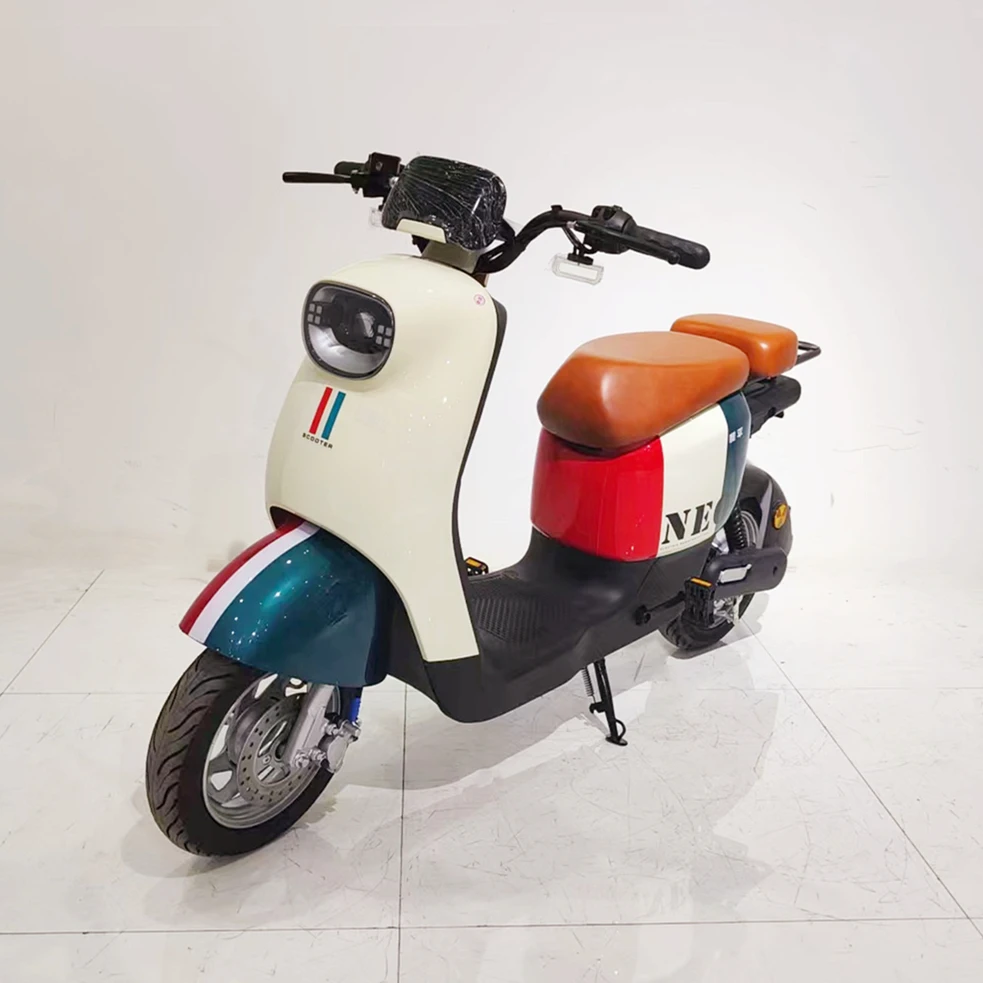 Classic model 48V 60V 72V Electric Tricycle High Speed Electric Scooter Motorcycles EEC