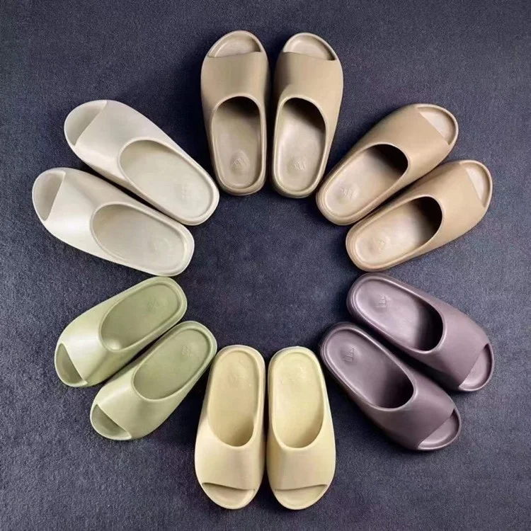 
China 2021 New Design Sandals Slipper Soft EVA Men Women Summer Yeezy Slides 