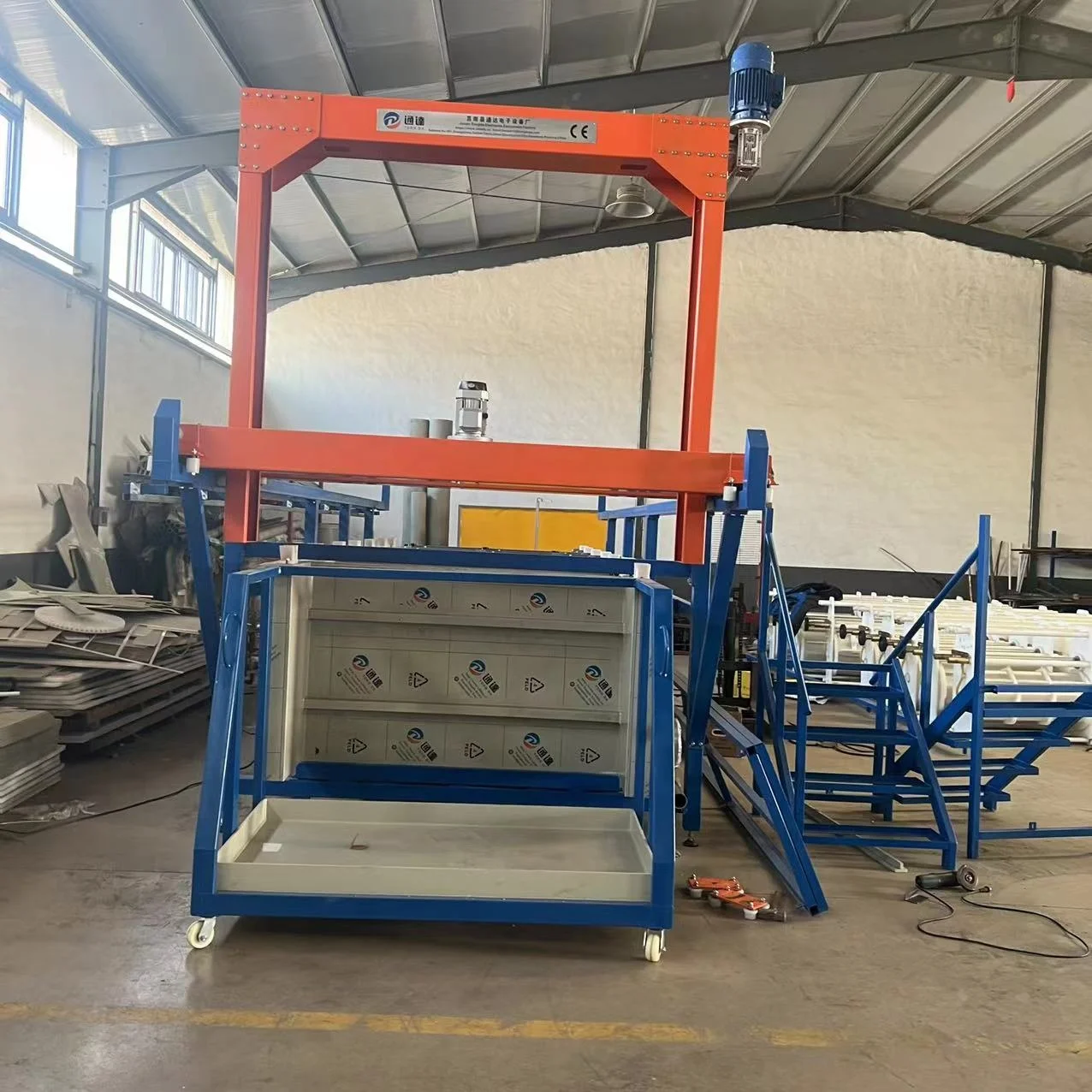 Tongda Automatic electroplating line Hang plating equipment plating rose gold necklace machine