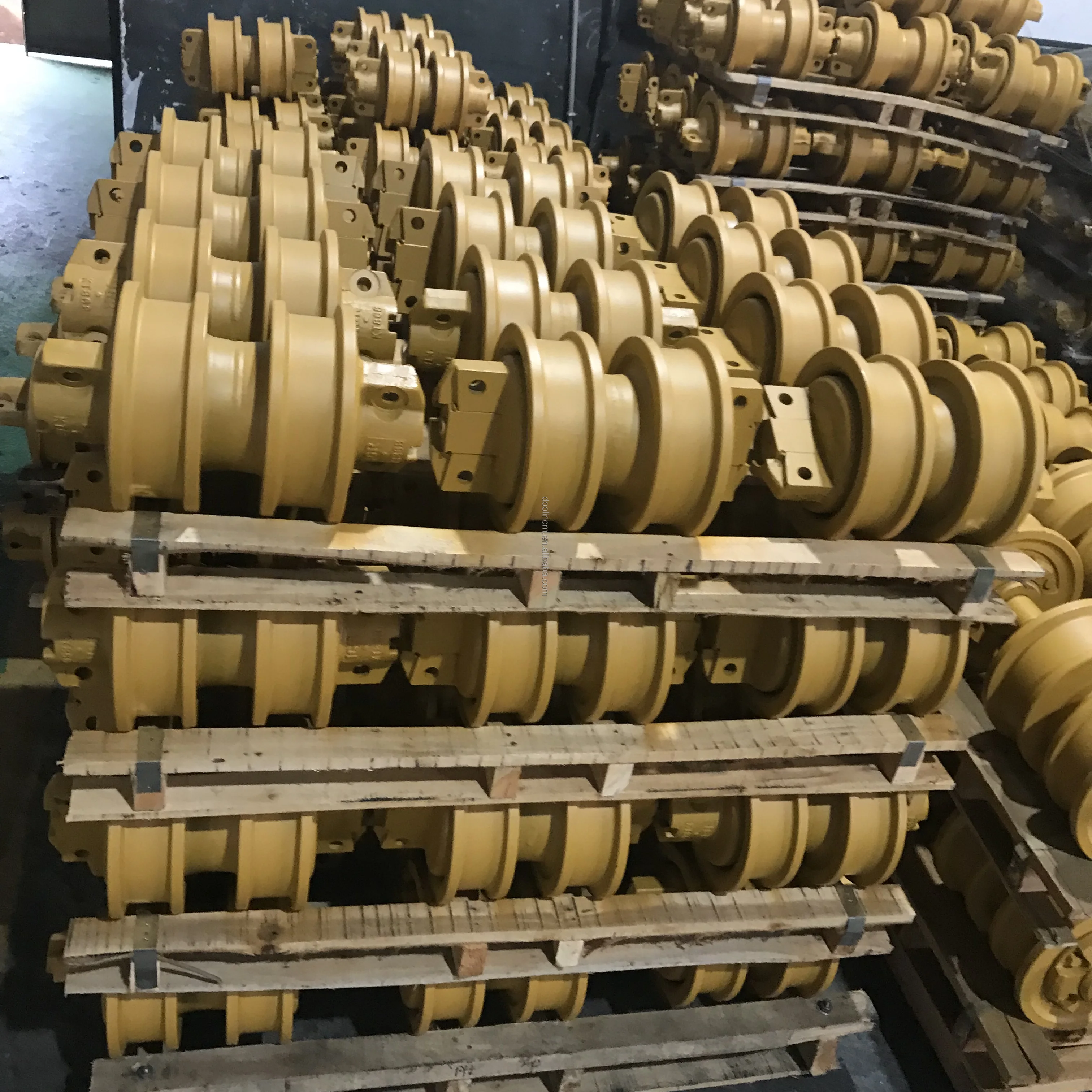 D4C D4D Dozer Part 7K8095 7K8083 Bulldozer  Bottom Roller Bulldozer Track Roller