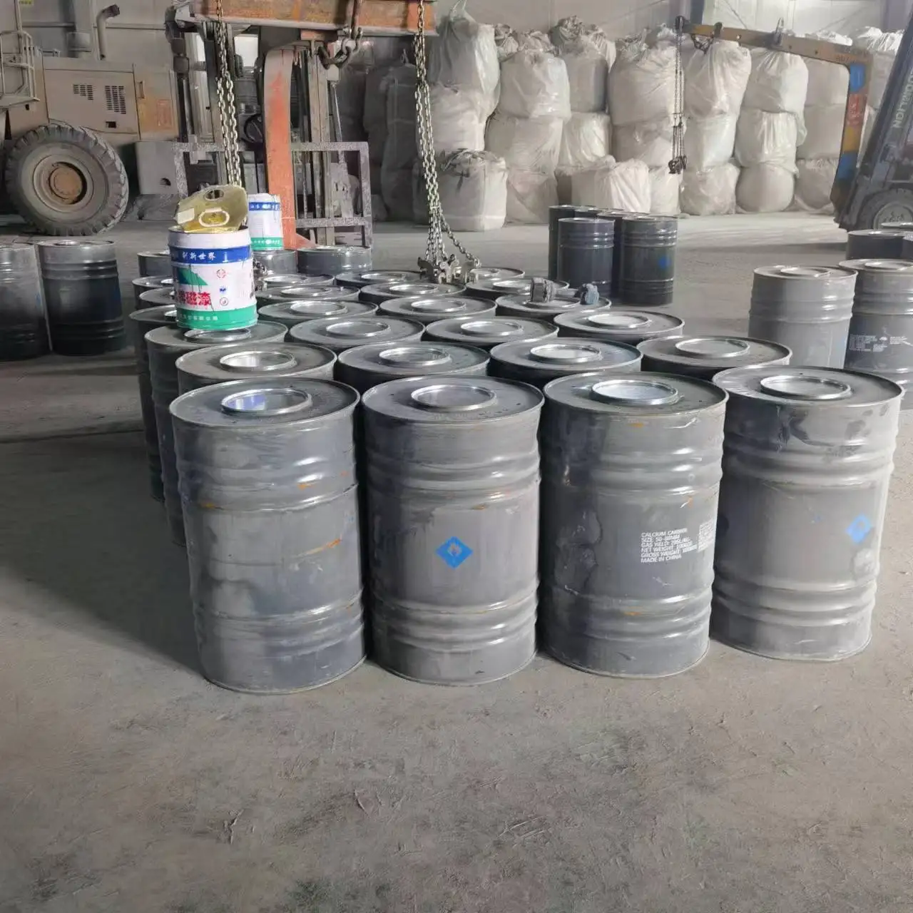 Wholesale industrial grade factory direct production Calcium Carbide 100kg
