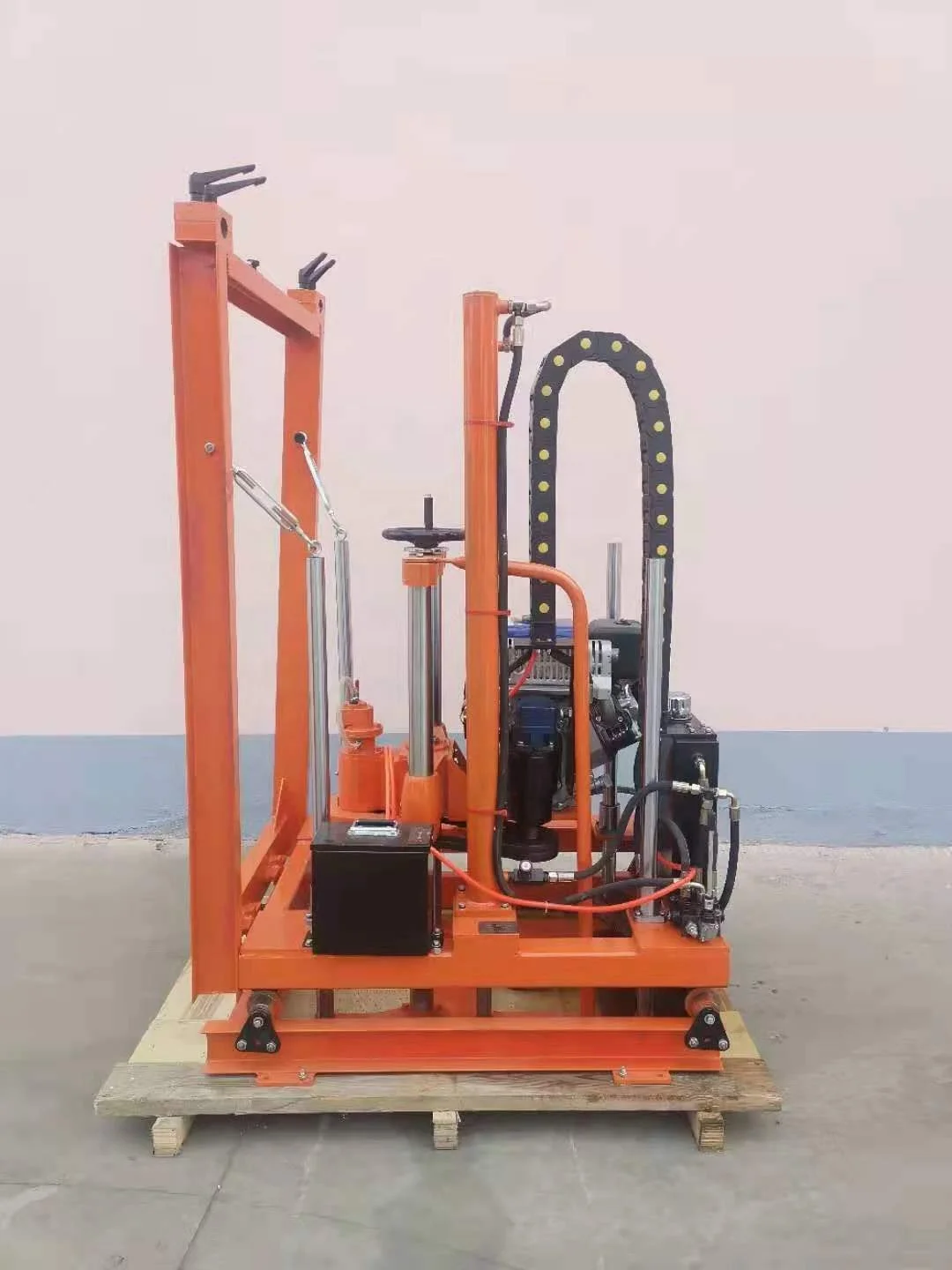 Concrete drilling and coring machine asphalt pavement drilling locomotive supporting point start coring machine