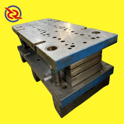 Лидер продаж высококачественный штамповочный пресс с ЧПУ