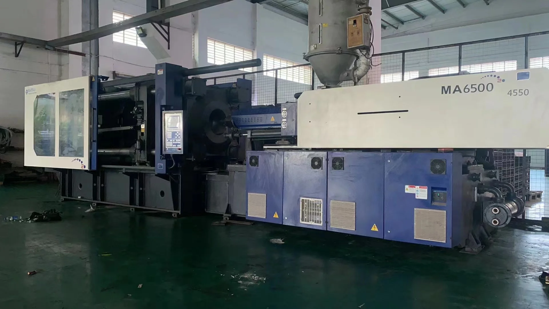 Used Haitian 650Ton Stackable Making servo Plastic Injection Molding Machine for Plastic Fruit and Vegetable Crate