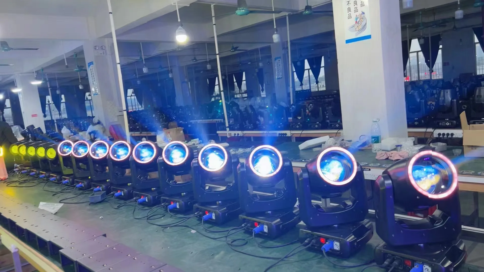 New Professional Light Sharpy 5R 7R Moving Head Mini 200w 230w Beam for Dj Disco Nightclub Wedding Party