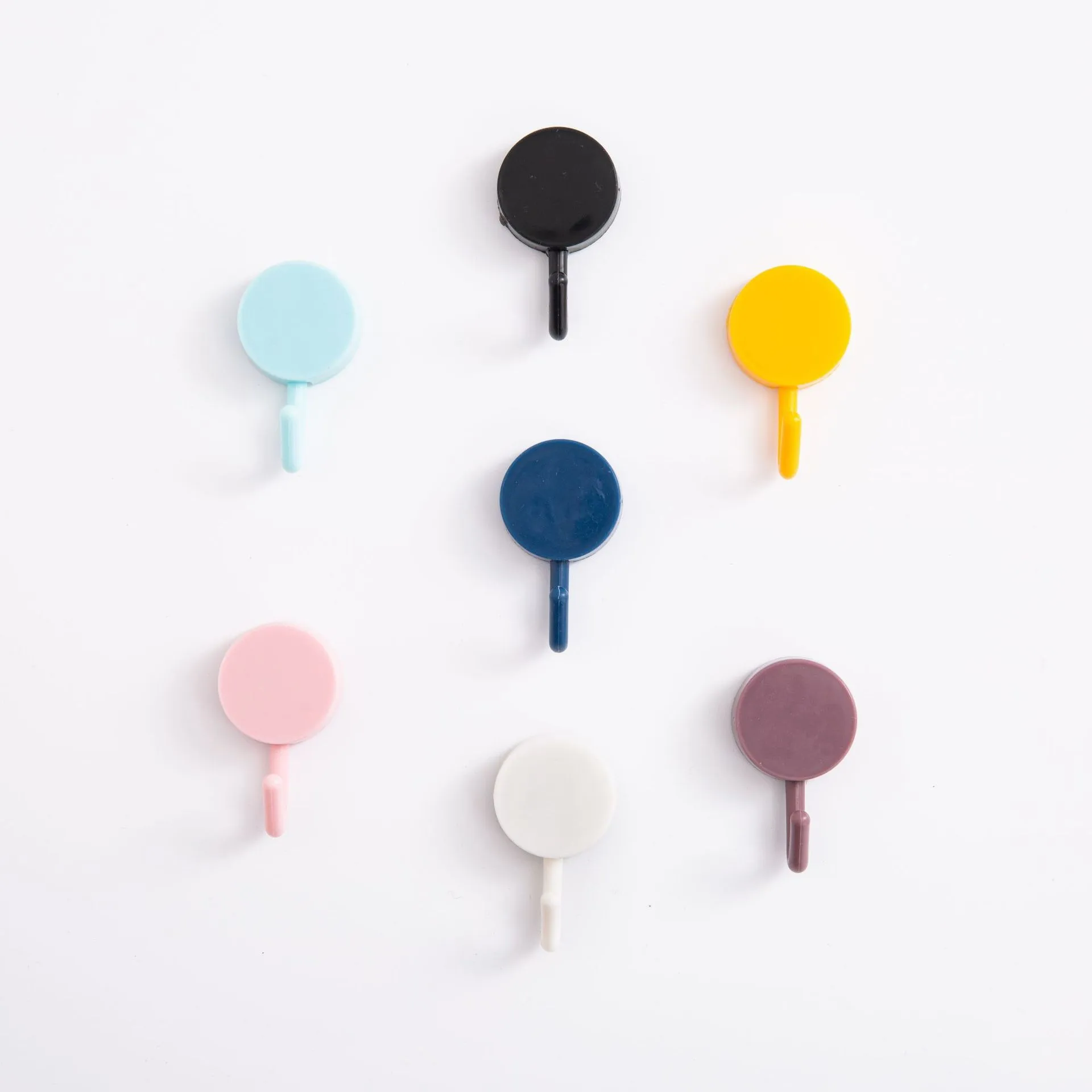 Creative and lovely seamless super strong clothes hook No nail bag hook in the bathroom kitchen behind the door