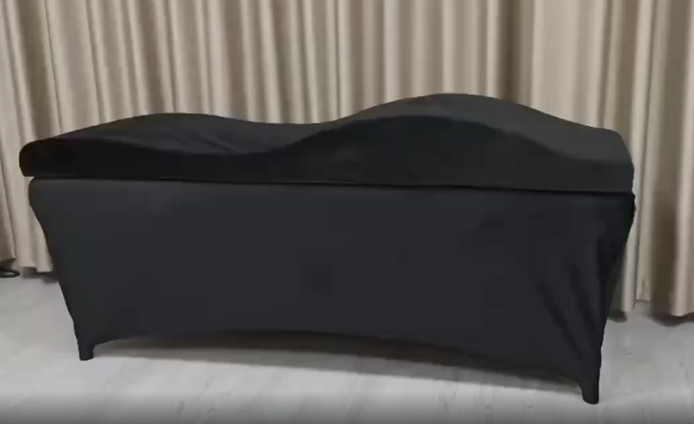 Beauty salon lash mattress topper curved foam bed Topper Velvet massage table eyelash mattress bed for beauty salon