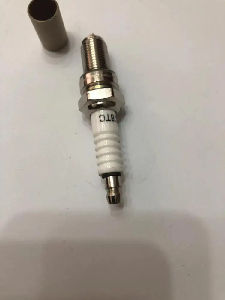 High quality Wholesale Low Price D8TC Motorcycle Spark Plug For CG200 CG250