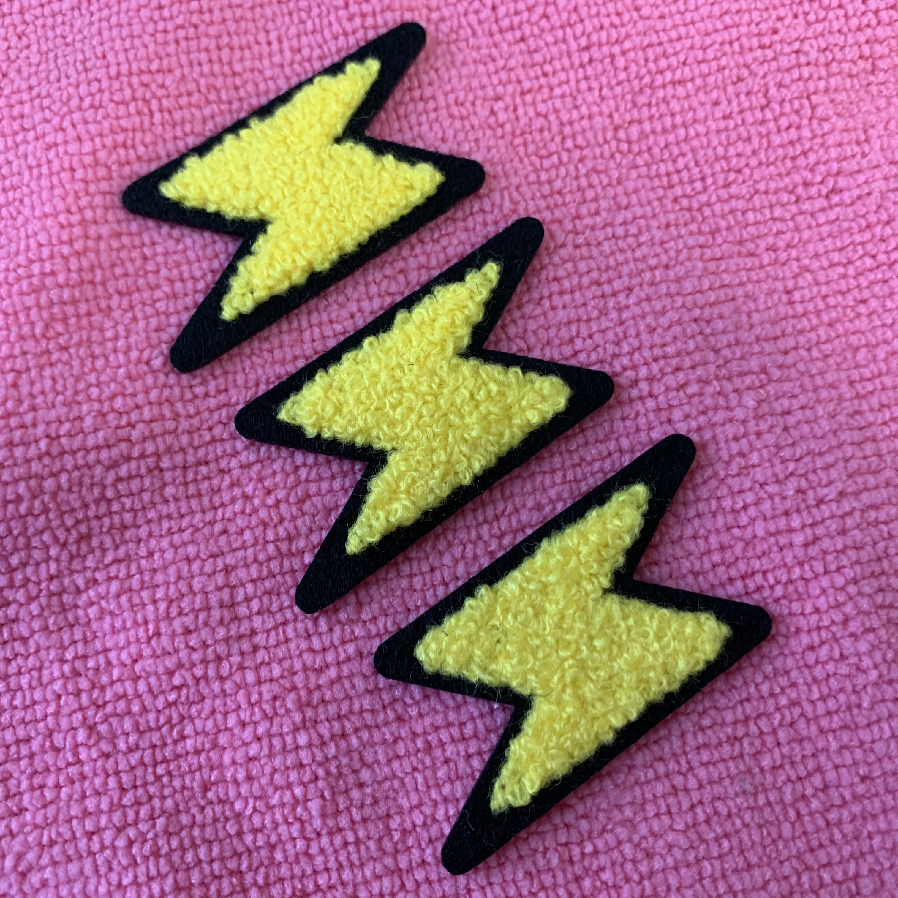 Fast delivery brand logo iron on chenille embroidery patch,laser cut fluffy towel embroidery logo emblem for hoodies