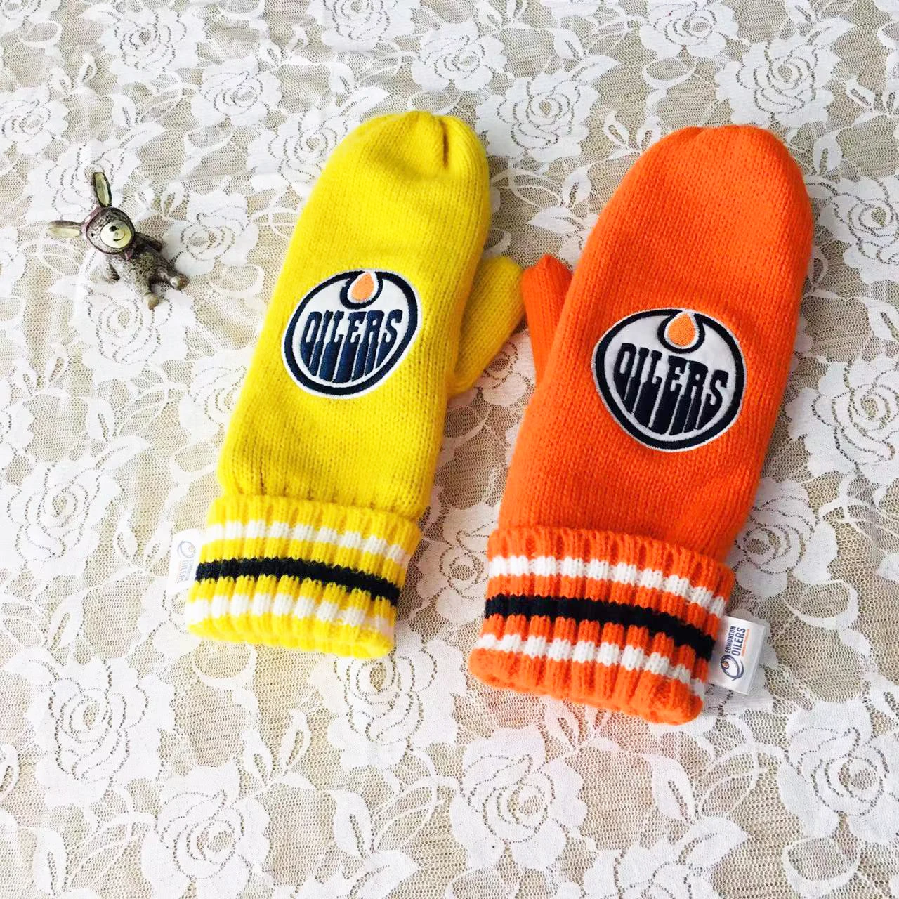 Cheap price comfortable Mittens Acrylic Knitting Winter knitted Gloves Polar Fleece Lining Mittens