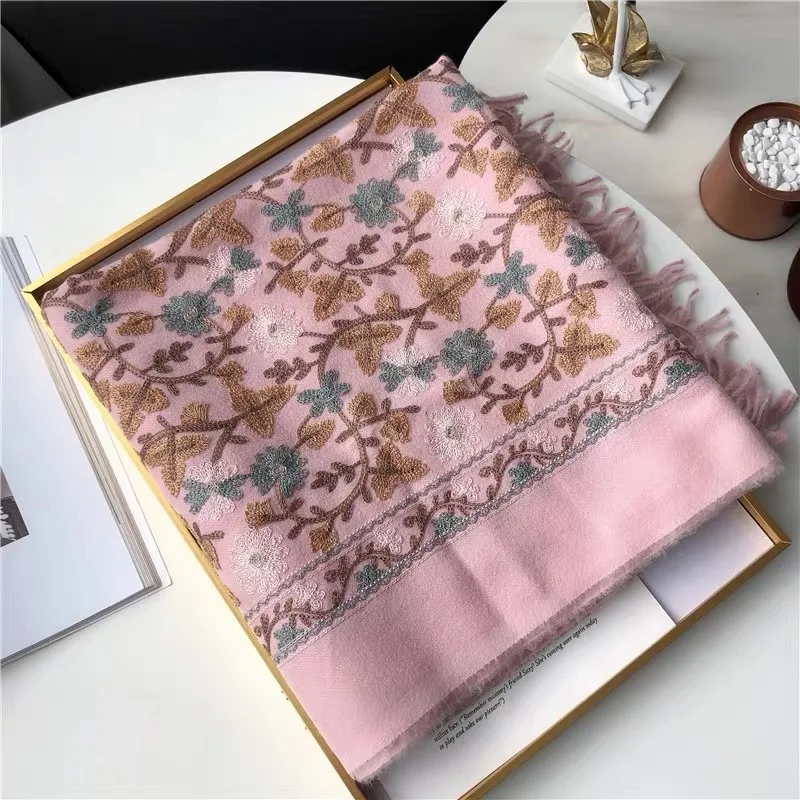 Customize Female Tassel Thick Soft Women Hand Scarves Scarf For Women Embroidered