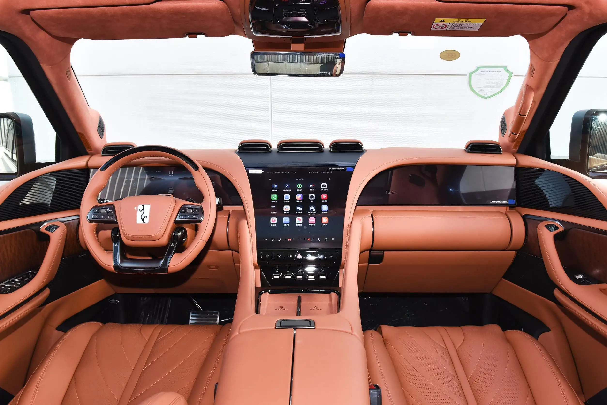 Cheap Suv Screen Wall-mounted 5 Seats Fast Charging New Energy Vehicles Ev Byd Automobile Yangwang U8 2024 Ev for Adult