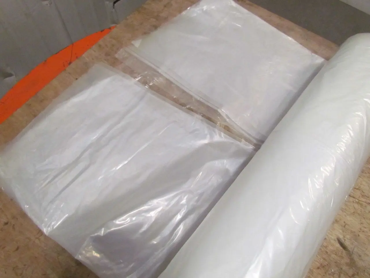 Poly Sheeting Heavy Duty  150um and 200um thickness Roll Black for Construction film