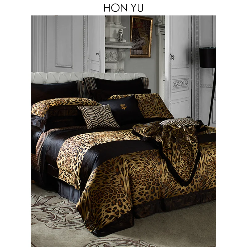 Luxury 4 PCS Jacquard 100% Silk Duvet Cover, Flat Sheet and Pillowcases of King Size Bedding Sets