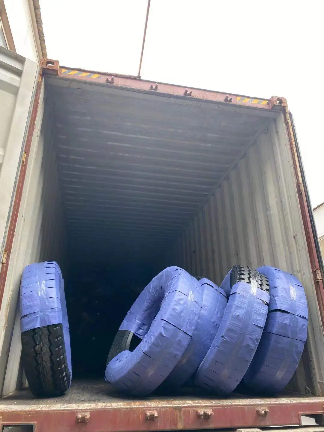 Новая китайская радиальная грузовая шина 315/80R22.5