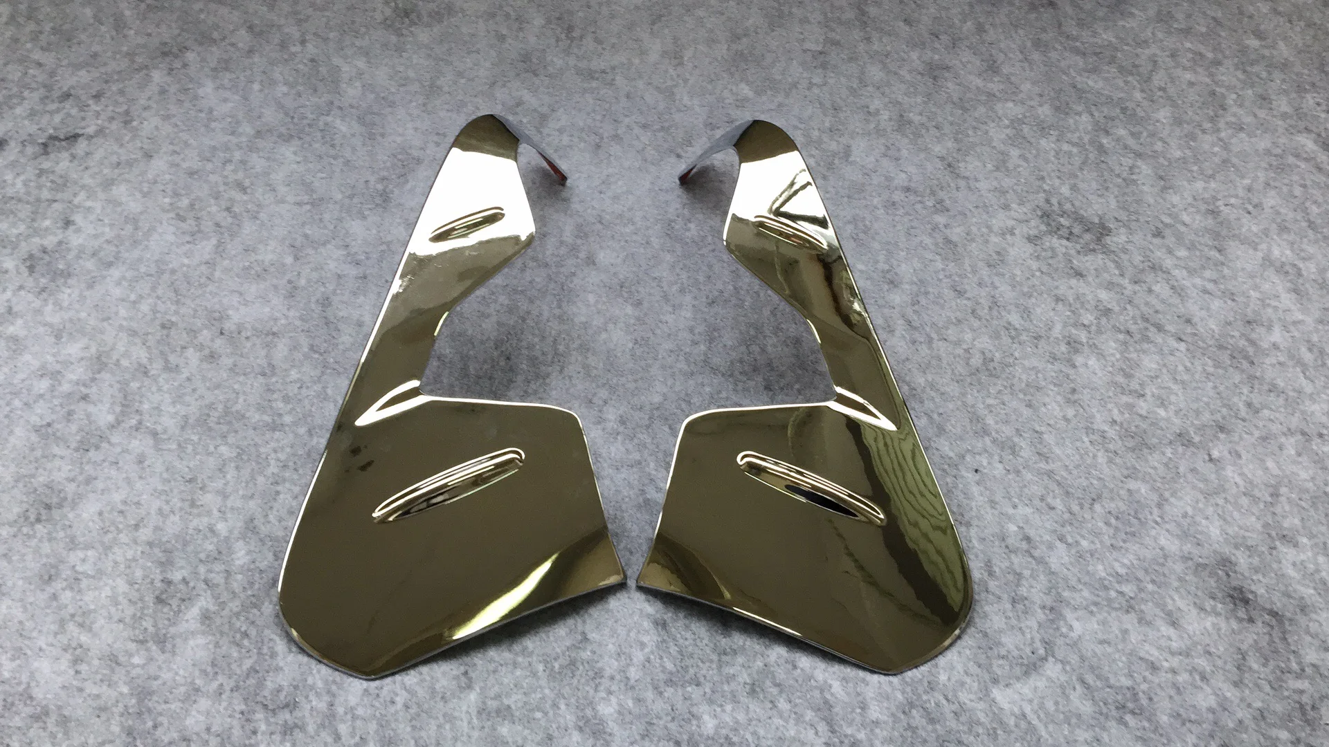 Original Model Tail Lamp Cover Half Accessories For Toyota Hilux Revo 2015-2019 Pickup suv Auto Parts Accessories