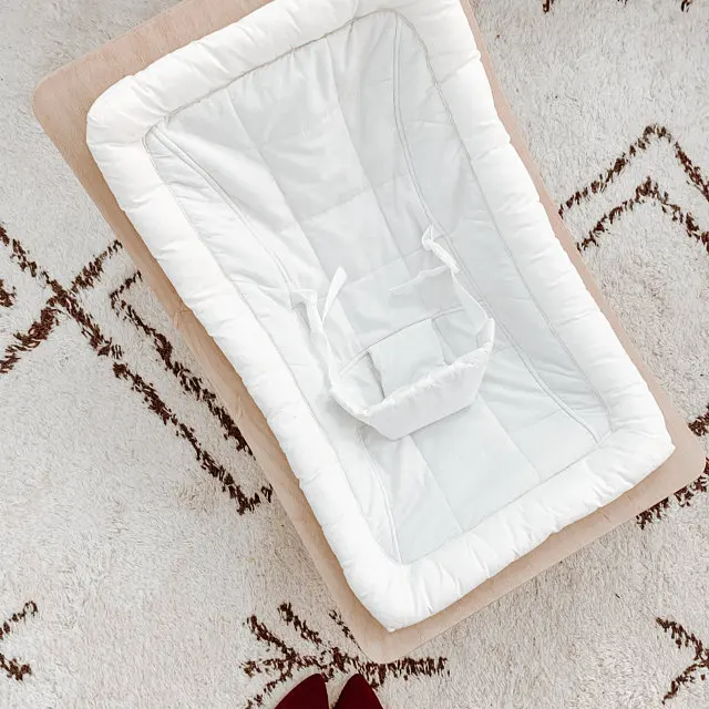 2021 New Childhood Wooden Rocking Chair Small Cradle Bed for Baby Balance Rocker Chair Wood Baby Bouncer Bedroom Furniture