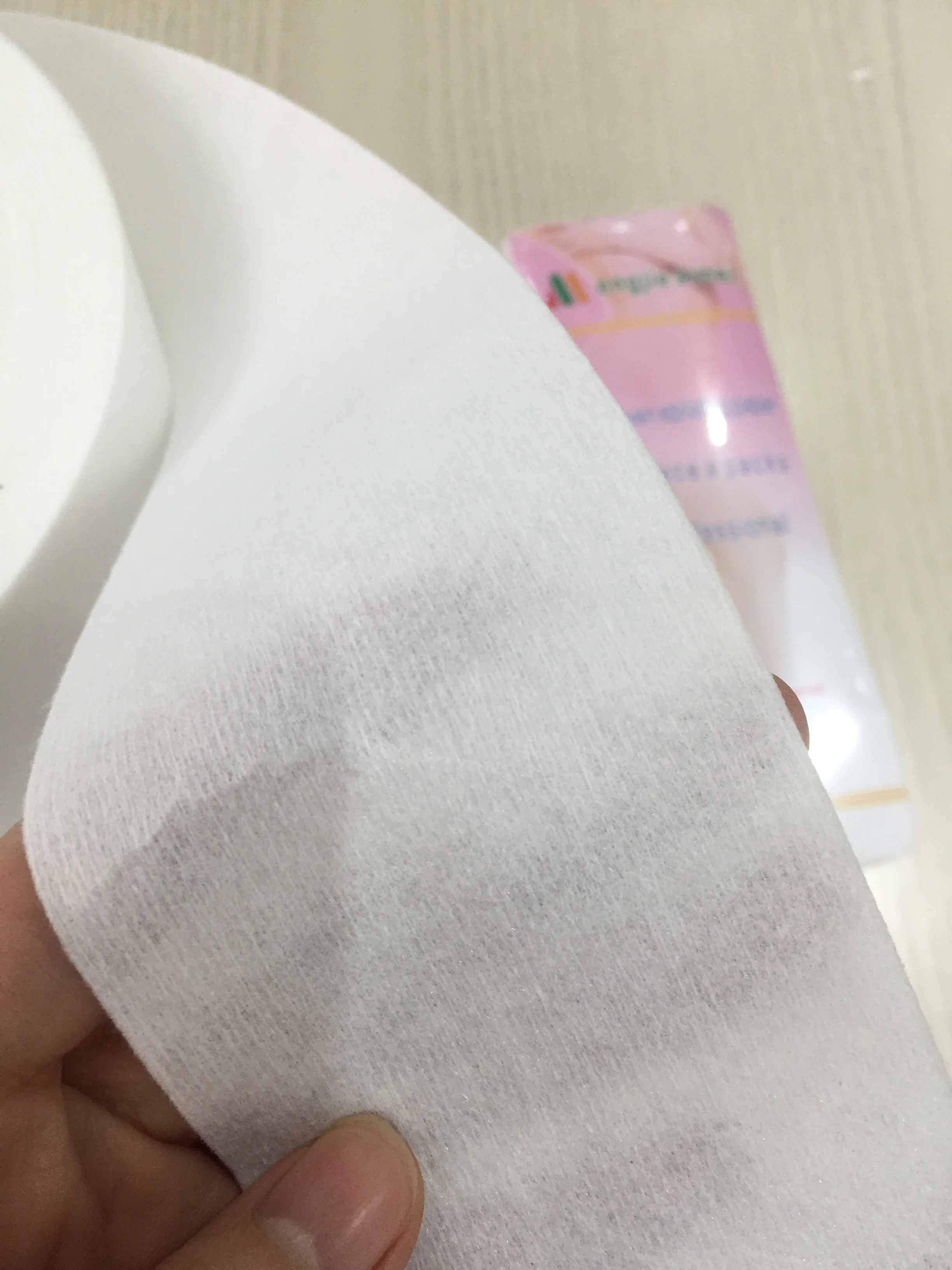 Non-Woven Epilating Roll for Body and Facial Hair Removal, Tear-Resistant, Lint-Free wax strip paper