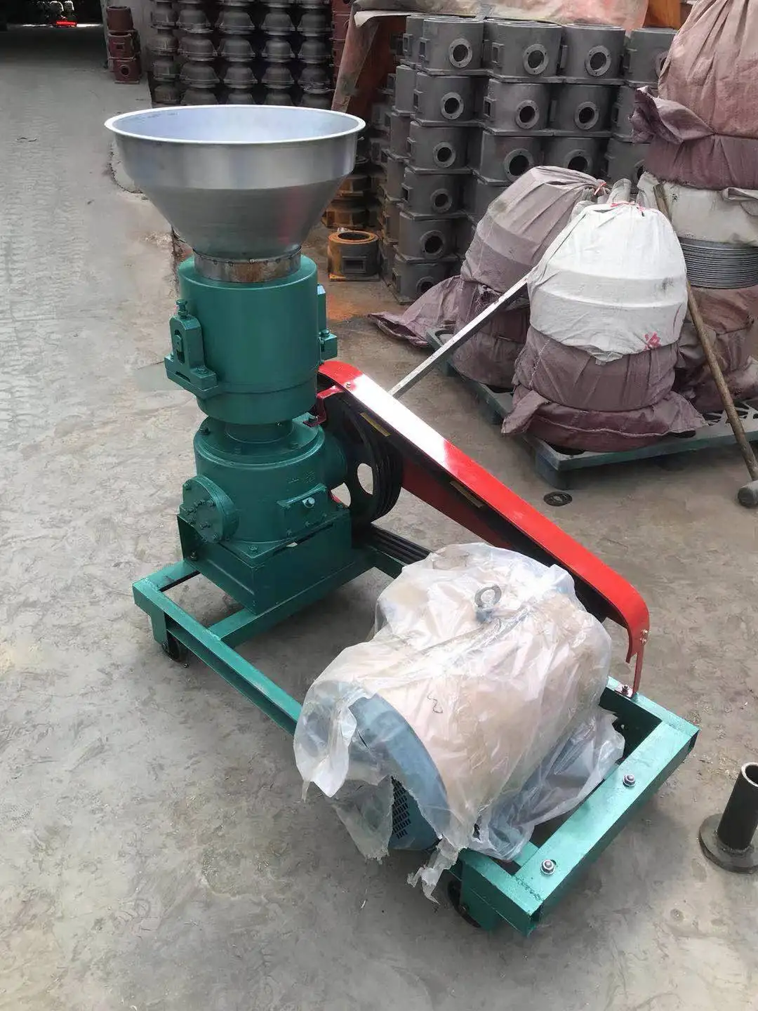 Adjustable length of dog food pellet machine for farms animal Feed particles pellet machine