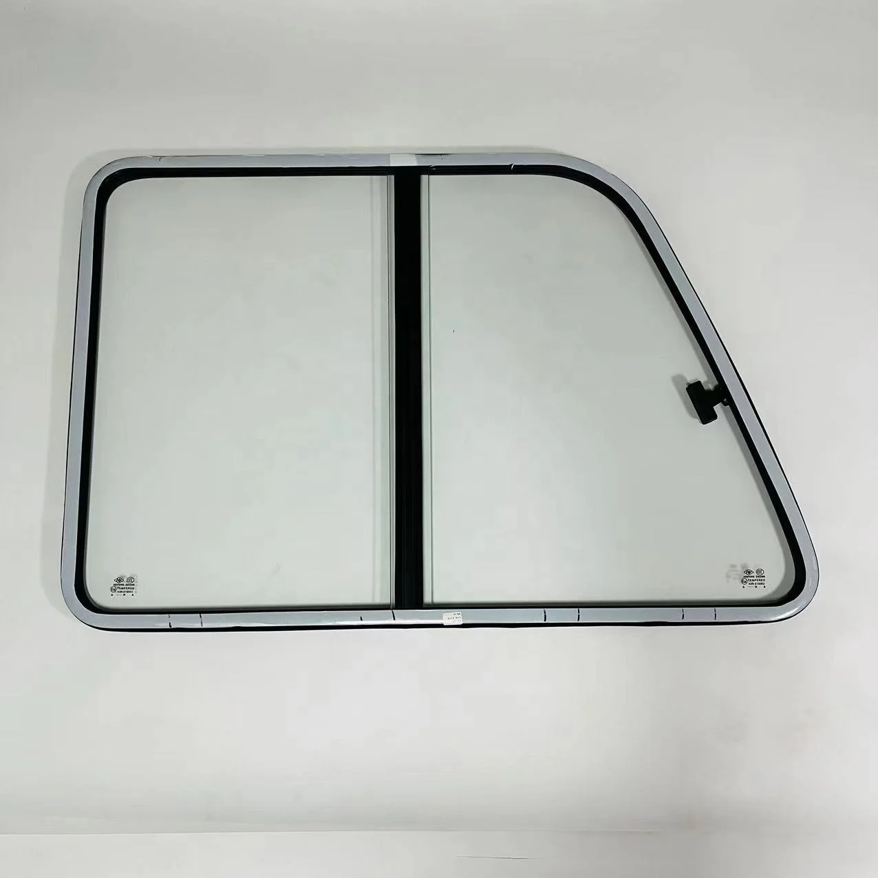 Truck Crane Windshield Front Glass for XCMG Spare Parts QY12D 16D 20B 25K 35K 50K 70K 80K Original Manufactured Cabin Door