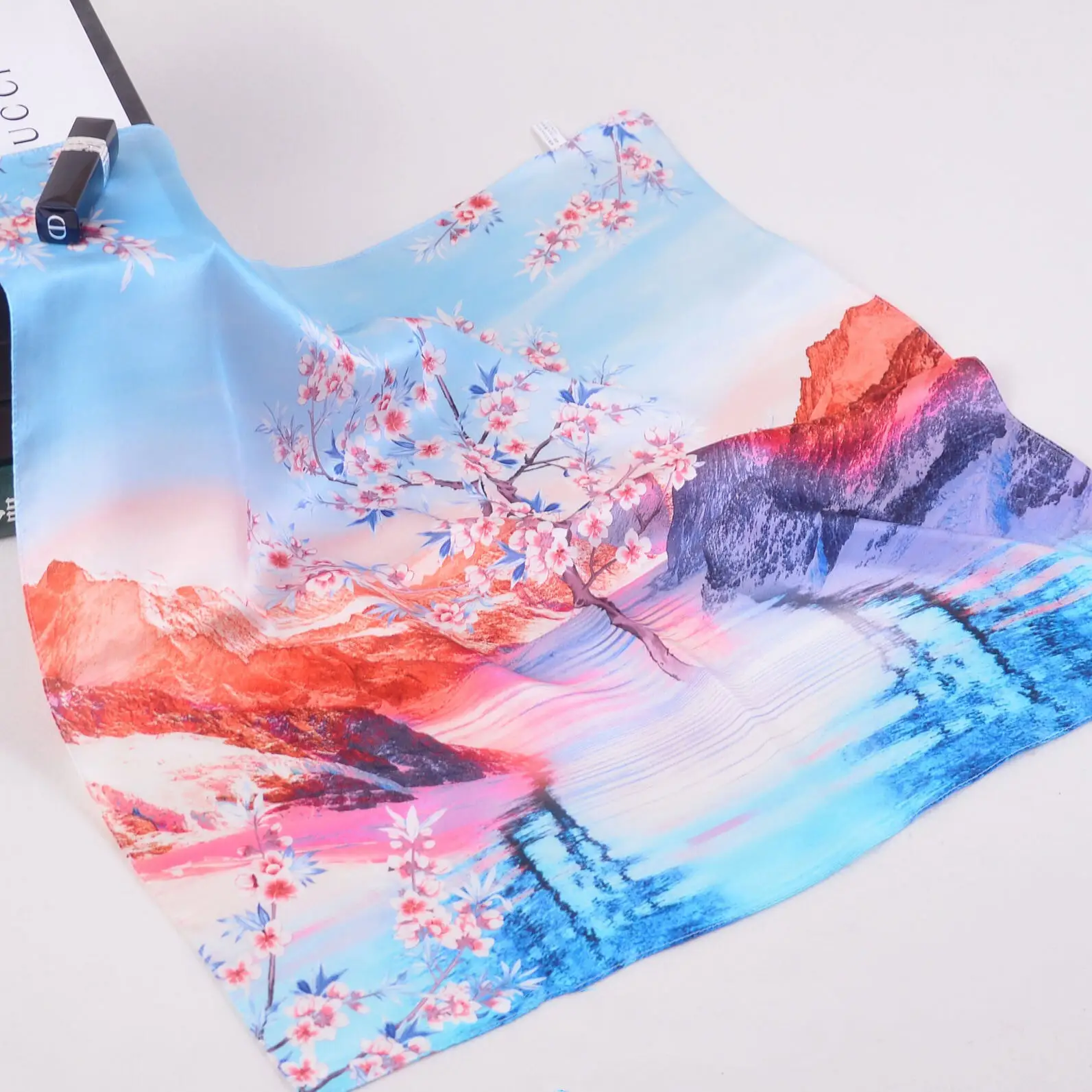 Latest Design Instant Muslim Small Square Crinkle Flower Georgette Plain Crepe Satin Silk Printed Hijab Adult Women Scarves