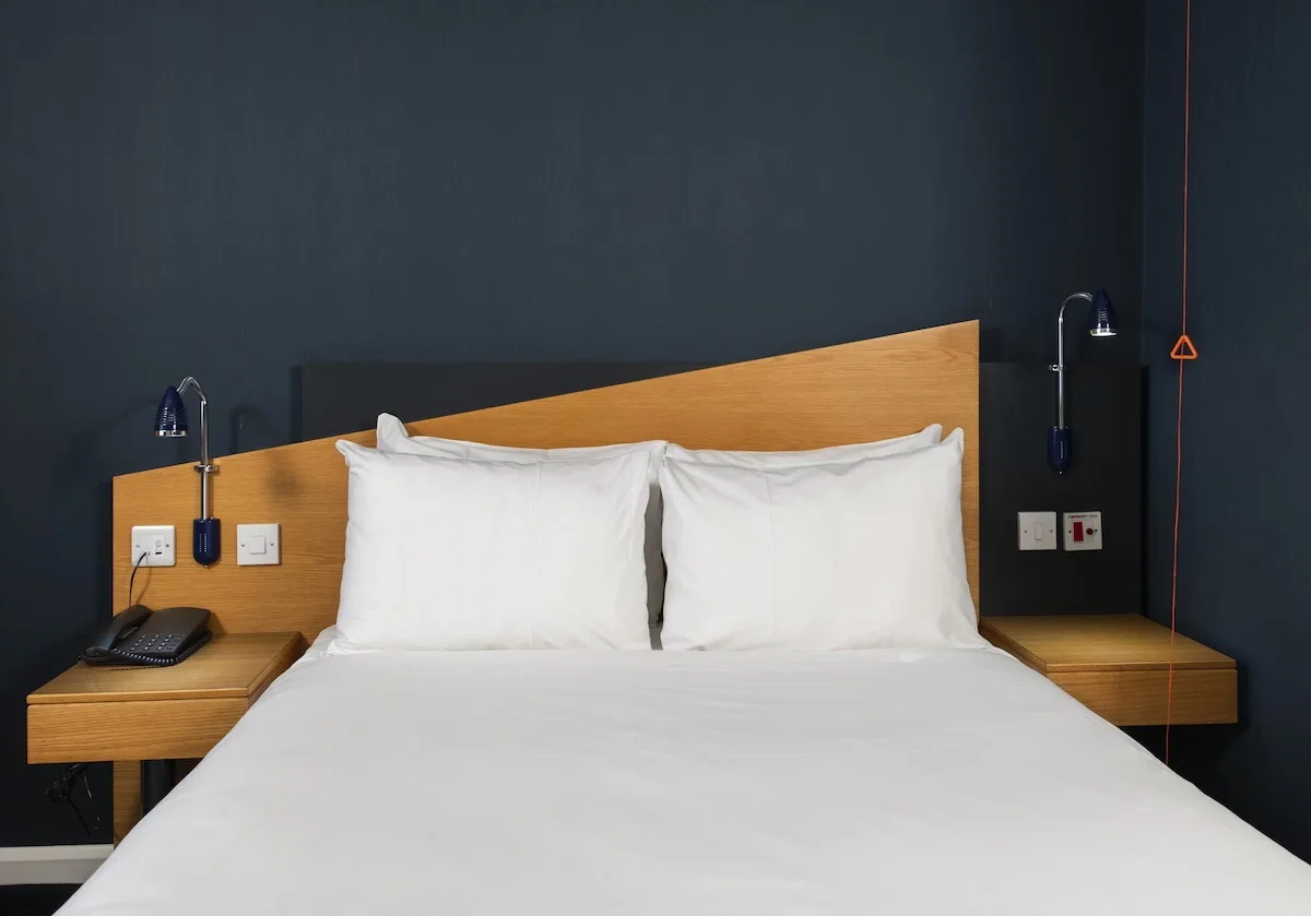 Hotel Furniture King Queen Size Modern Bedroom Sets Holiday Inn Express By Hilton Hotel Furniture Hotel