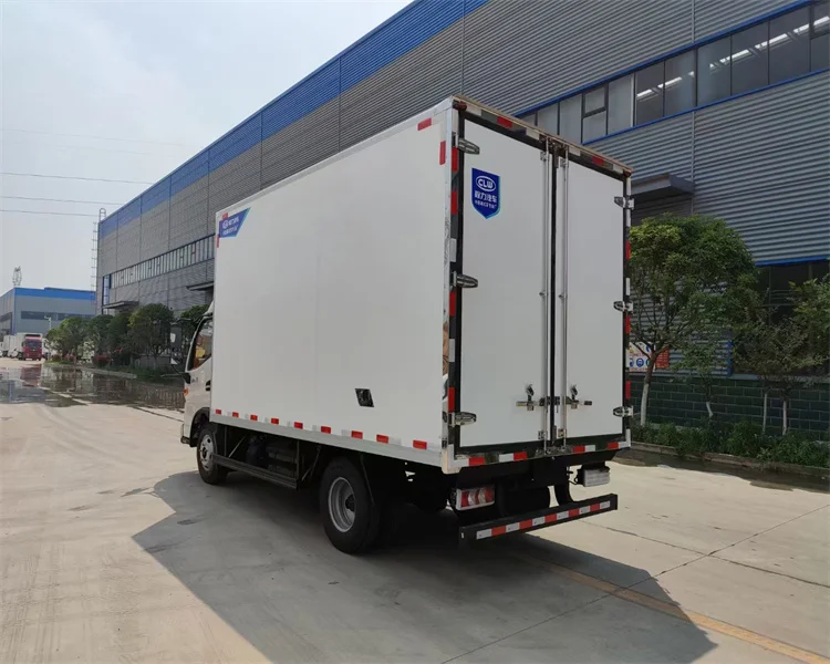 New Used Refrigerator Trucks 4x2 Fish Meat Vegetable Fruit 4 Cylinders Diesel Freezer Vehicle Isuzu Refrigerated Trucks For Sale
