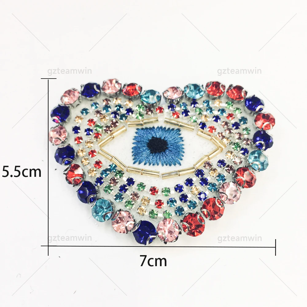 Custom Rhinestone Bead Hearts Patches Sew on Applique Clothing Embroidery patch Brooches Beaded Heart Pins for Jackets