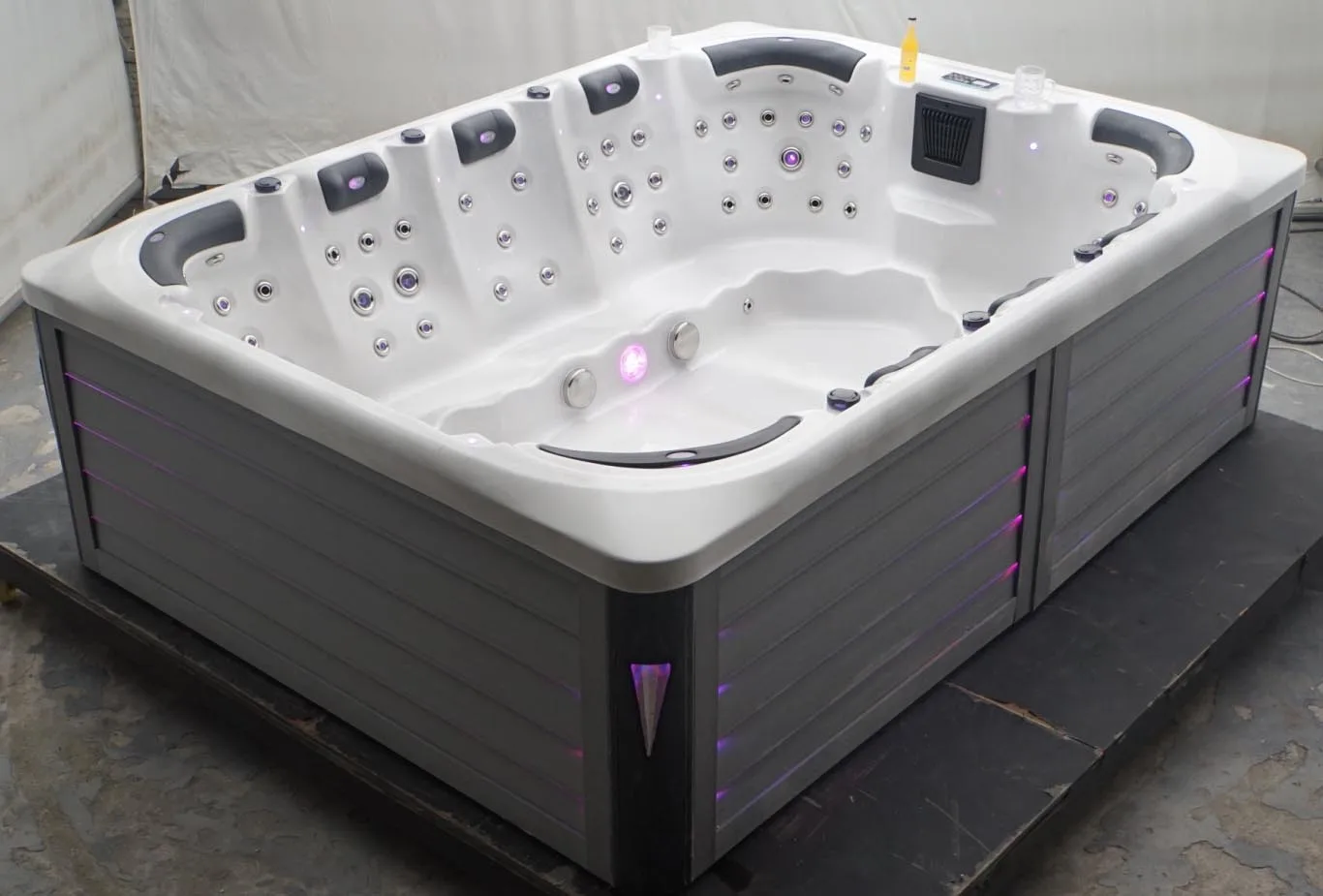 Luxury 12 person hot tub spa pool outdoor whirlpool tub 3110x2310x890mm