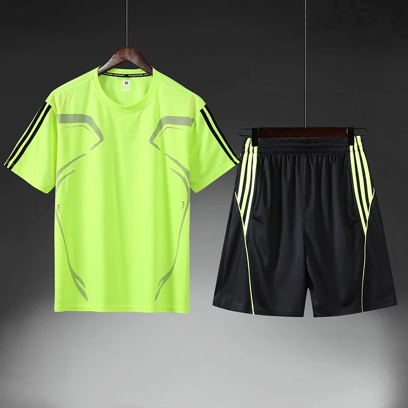 China hot sale factory customized design t shirts shirt and short set men man short set