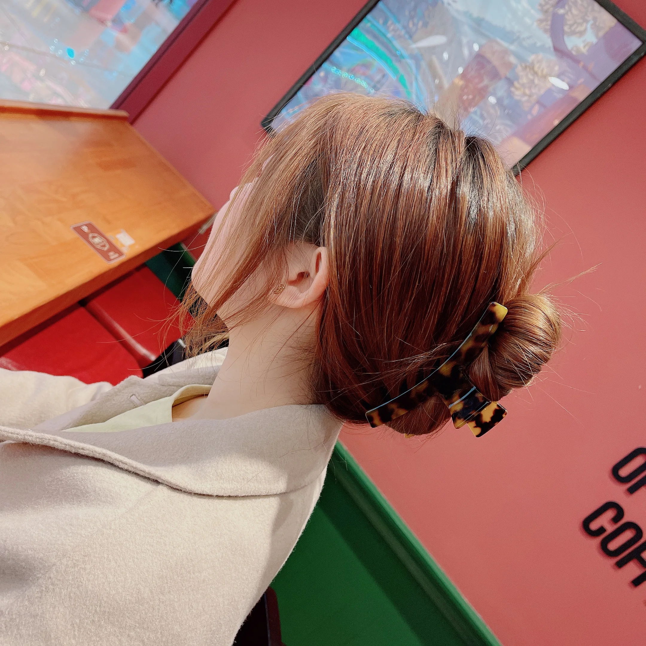 Оптовая продажа корейских женских Модных леопардовых аксессуаров для волос Yucat с большим когтем 11,5 см акриловые большие заколки для волос с уксусной кислотой для девочек