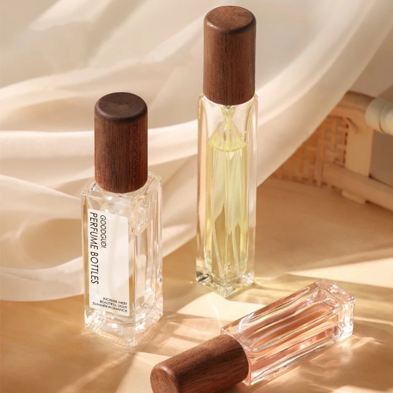 Luxury Private Label 10ml Recyclable Custom Atomiser Spray Square Glass Empty Perfume Bottle Wooden Lid
