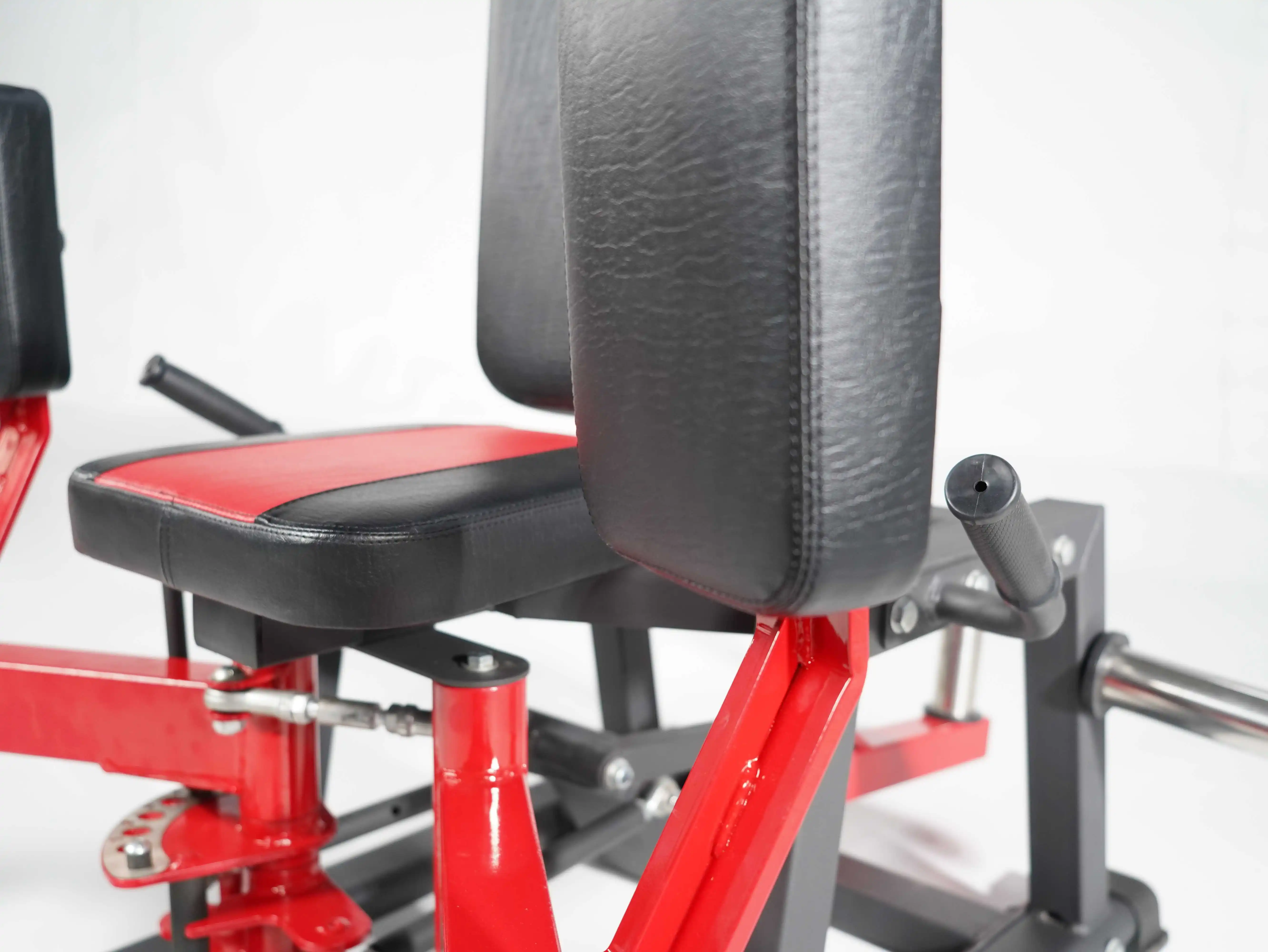 IUNNDS Adjustable Seated Multi-Functional Gym Equipment Wholesale Leg Curl Extension Plate Loaded Machine for Strength Training