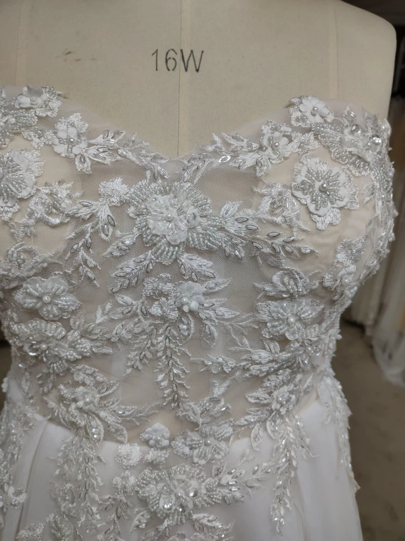 #9117 Off-Shoulder Sweetheart Sleeveless Champagne Beading Tulle Bohemian Lace Wedding Dress Lace Dress Bohemian