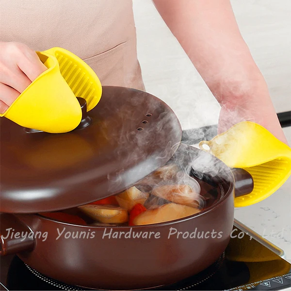 Food Grade Silicone Heat Resistant Cooking Pinch Grips Mini Oven Mitts For Kitchen Cooking Baking BBQ