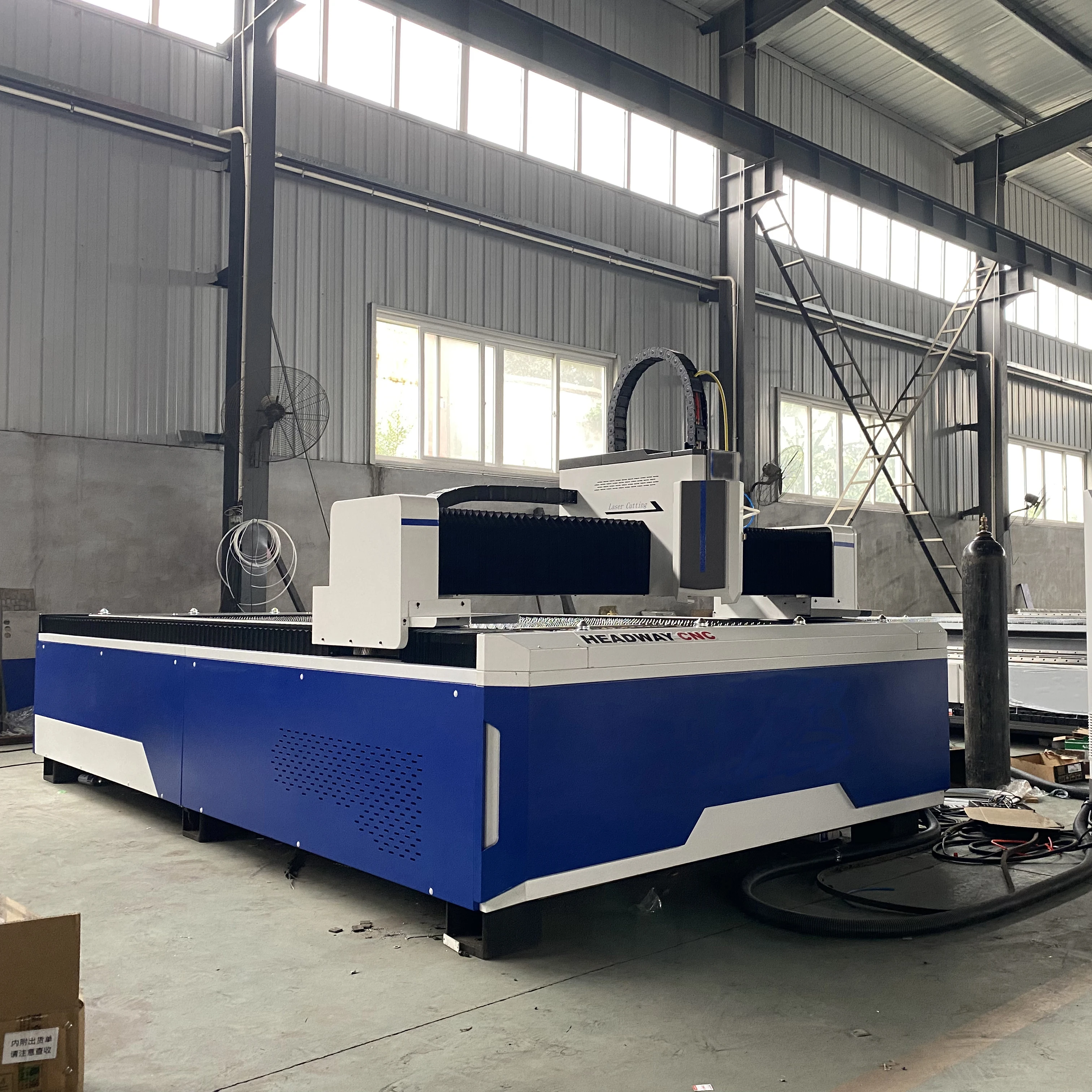 Headway  metal laser cutter CNC fiber laser cutting machine sheet metal
