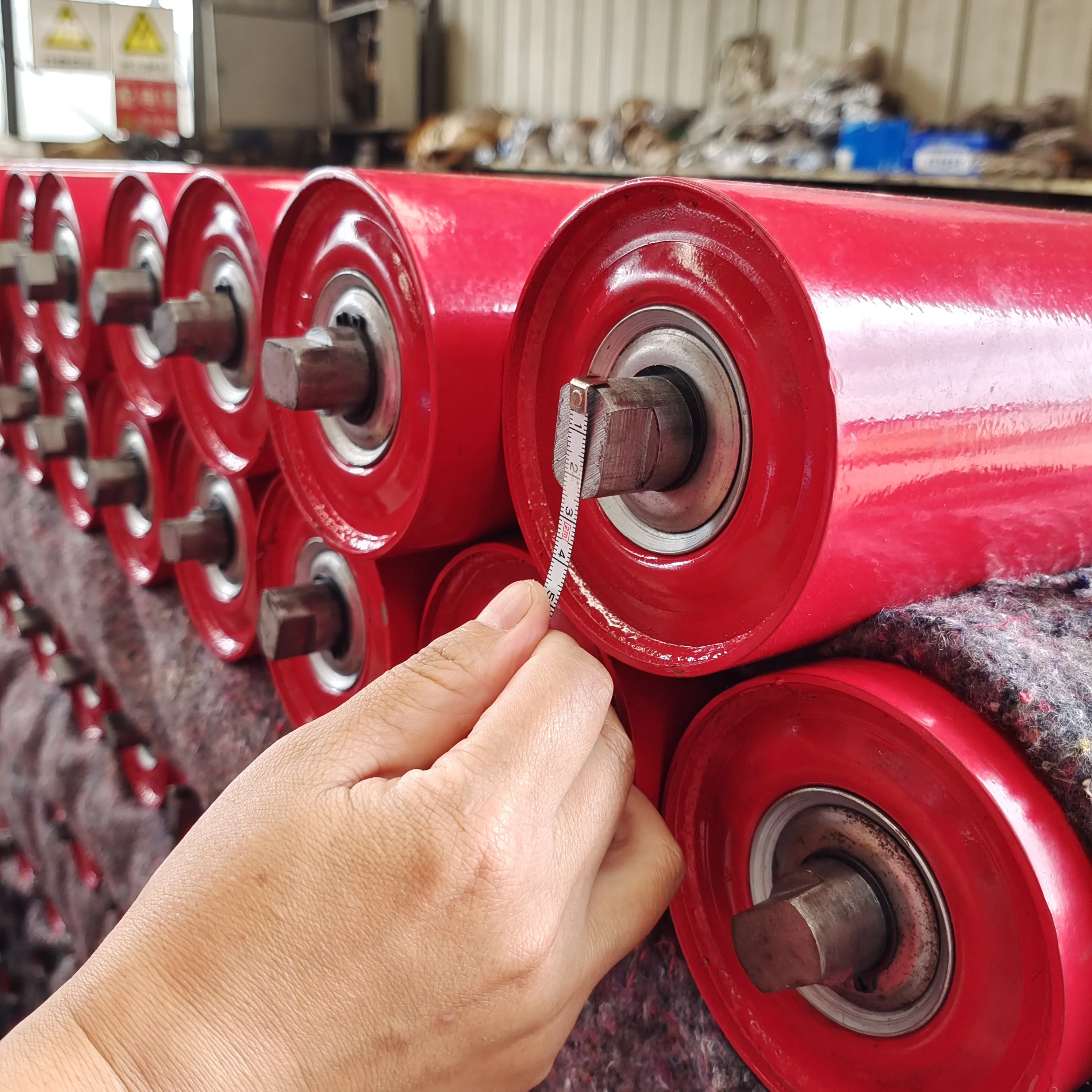 OEM Heavy-duty Gravity roller / Free roller / Conveyor Roller for Roller conveyor