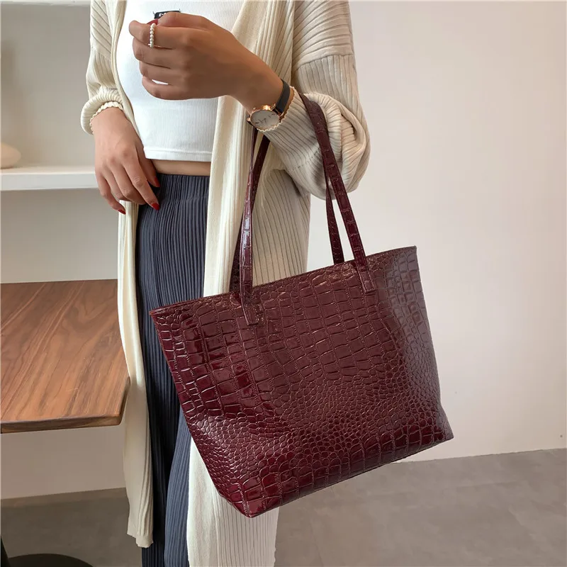 2022 New Simple Cheap Solid Color Pu Leather Shoulder Handbag Women Large Capacity Crocodile Pattern Tote Bag