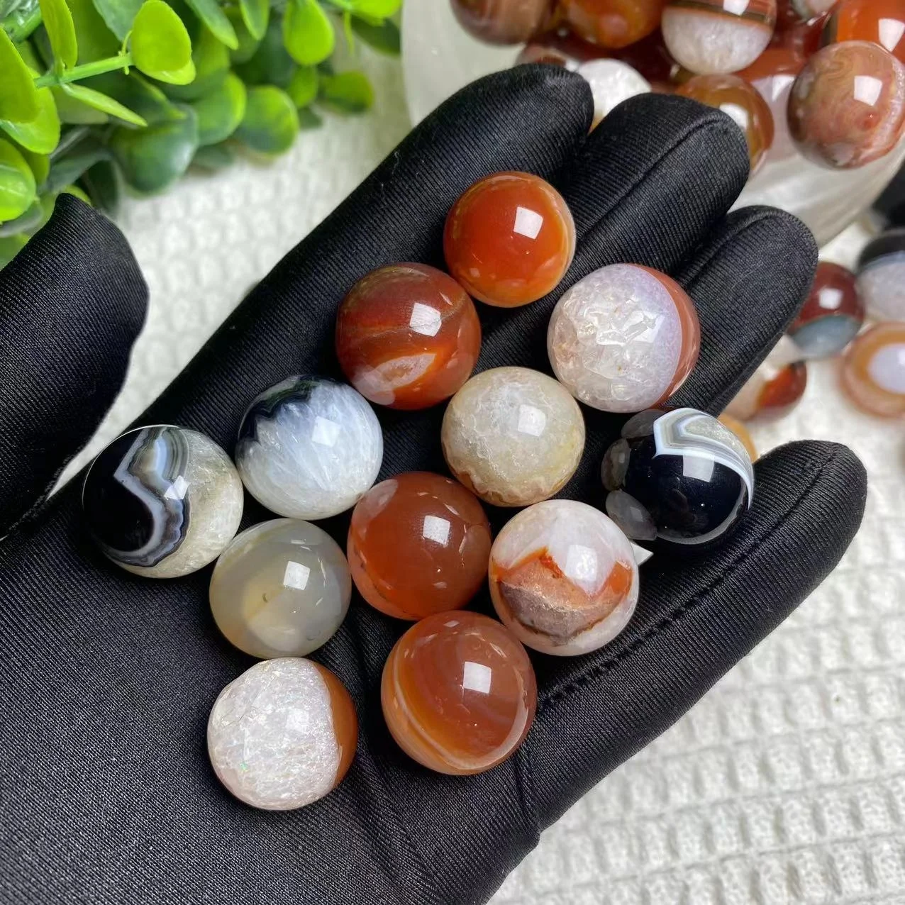 Wholesale Natural Red & Black Agate 1.5-2cm Mini Polished Ball Reiki Healing Meditation Style Home Decor