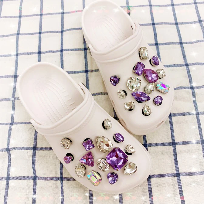 
2021 crocodile hole shoes PVC accessories lace ornaments decorative accessories ladies sandals wholesale shoe access 