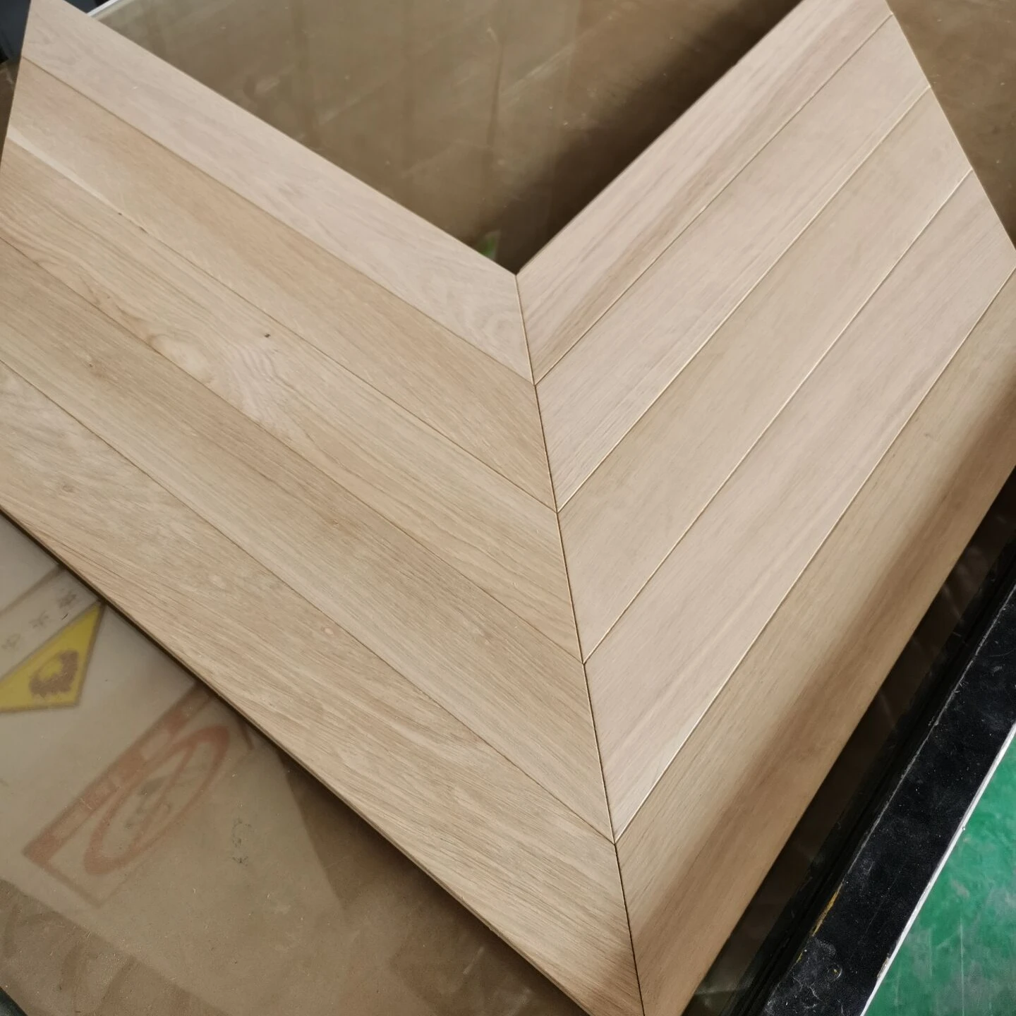 High grade multi-layer engineered oak unfinished chevron wood flooring