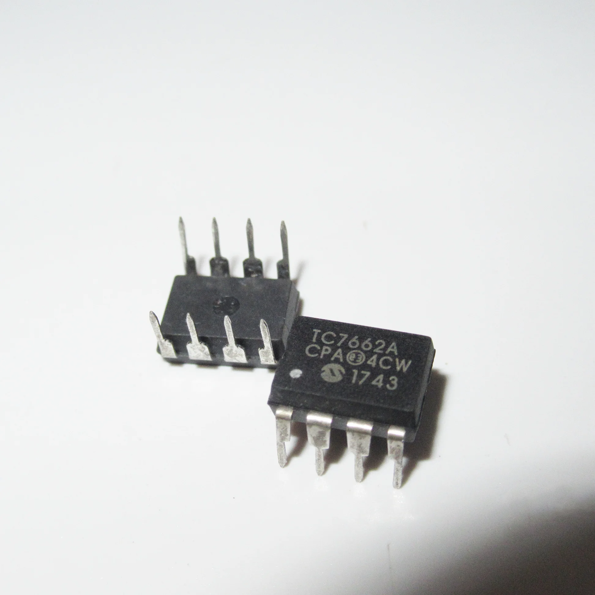 TC7662ACPA Драйвер ic DC-DC Регулируемый подпиточный насос преобразователь напряжения