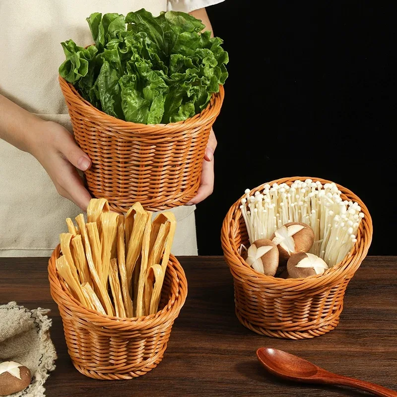 Hot-selling Wholesale Weave Wicker Fruit Shopping Basket Kitchen Woven Bread Round  Rattan Display Basket