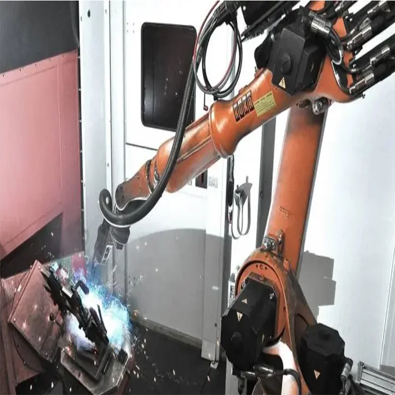 Automatic welding robotic arm KUKA KR500 R2830 6 axis with TBI robot welding torch and Megmeet welder