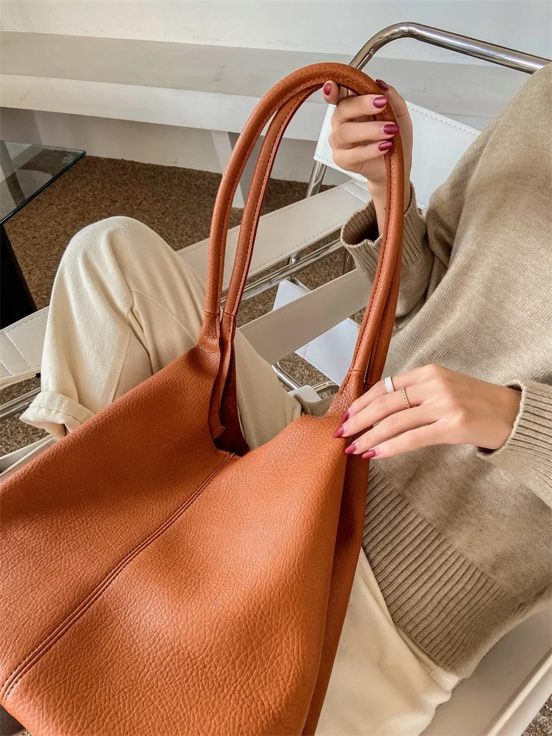 Women Fashion Pu Leather Handbag Retro All-match Shoulder Bag Simple Soft Surface Large Capacity Tote Bag