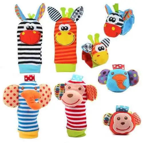 Low moq Cartoon 100% Cotton Soft Knitted Baby Wrist Rattle and Foot Finder Socks Musical Inflatable Toys for Boys 0-12 Months