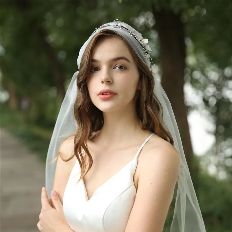 
2020 Fashion Flower Beading Lace Ivory Bridal wedding veils 