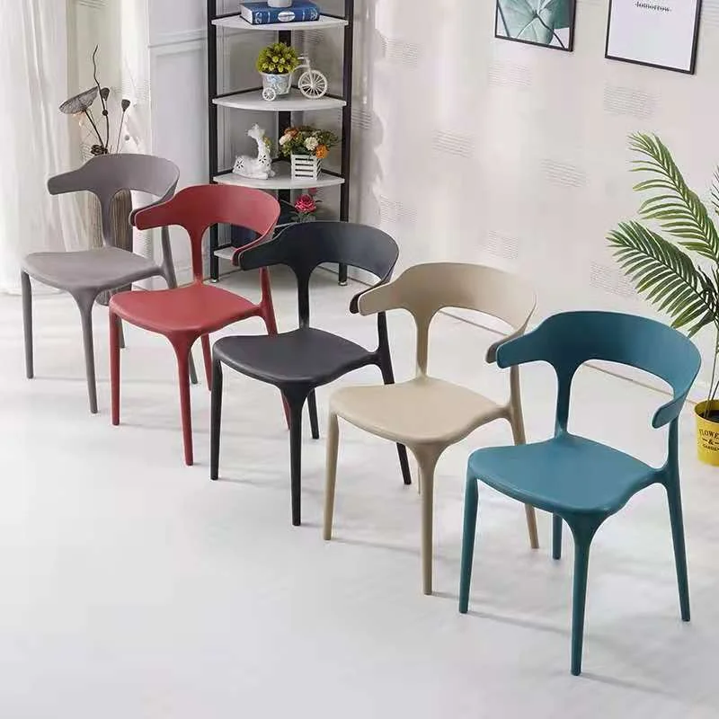 2022 Hot selling Modern Plastic Dining Room Ox Horn Chairs Cheap Stackable Restaurant Stack Arm chair Dining Chair